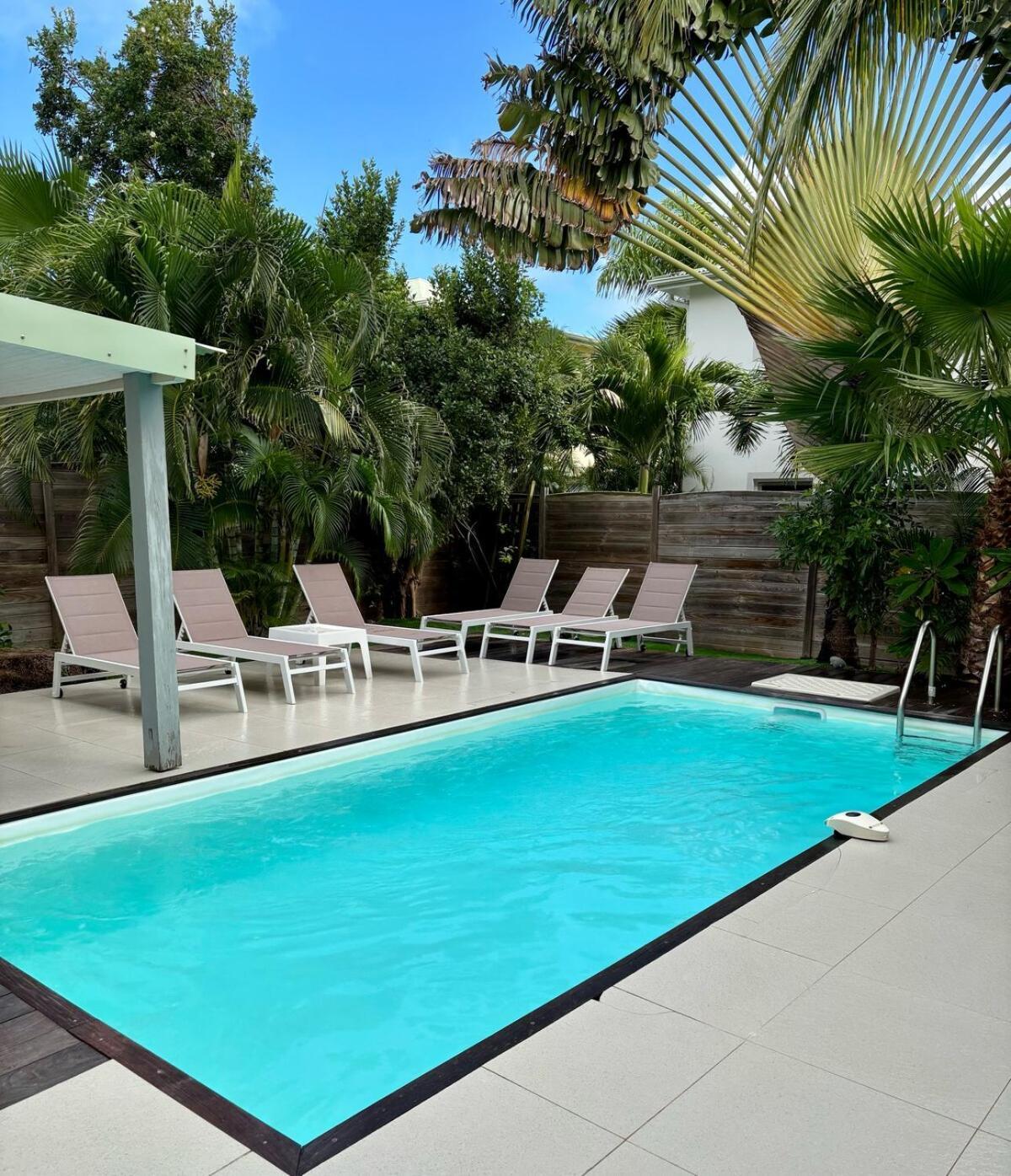 Villa Magellan, Walkable Orient Bay Beach, Private Pool Exterior photo